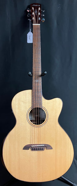 Alvarez ABT710 Elite Baritone Acoustic-Electric Guitar Gloss Natural Finish