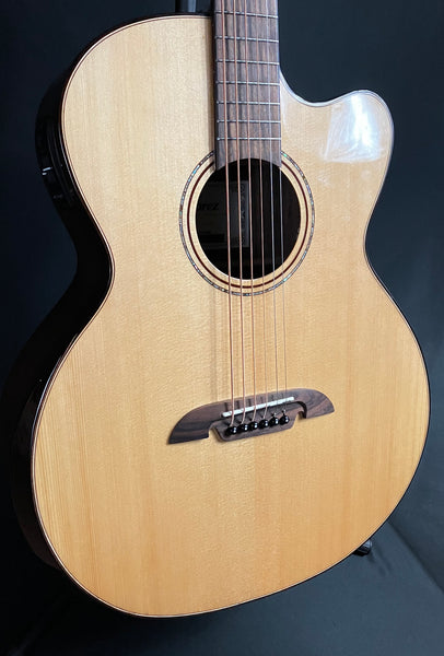 Alvarez ABT710 Elite Baritone Acoustic-Electric Guitar Gloss Natural Finish