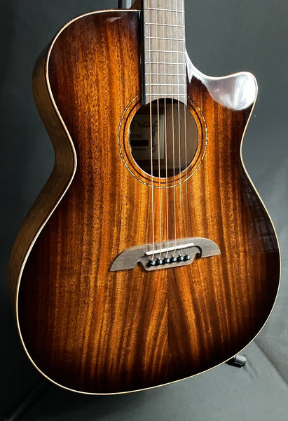 Alvarez AG66CESHB Artist Grand Auditorium Acoustic-Electric Guitar Shadowburst