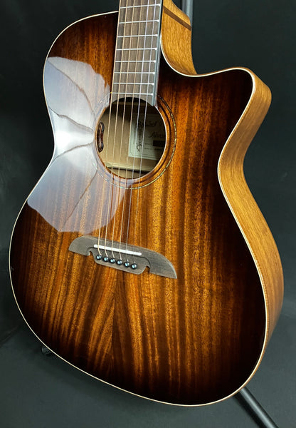 Alvarez AG66CESHB Artist Grand Auditorium Acoustic-Electric Guitar Shadowburst