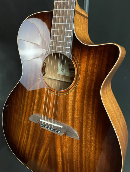 Alvarez AG66CESHB Artist Grand Auditorium Acoustic-Electric Guitar Shadowburst