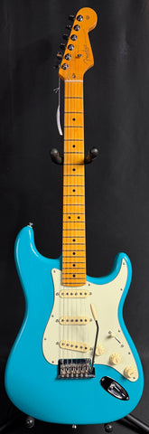 Fender American Professional II Stratocaster Electric Guitar Miami Blue w/ OHSC