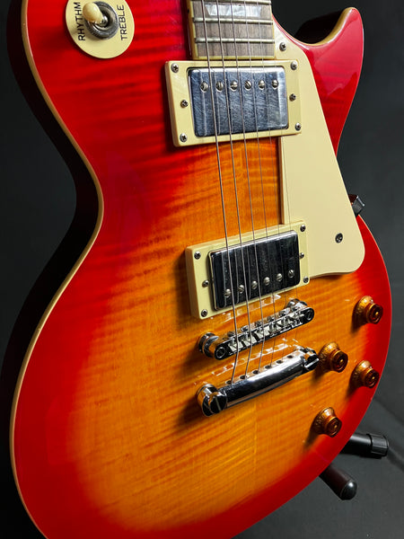 Epiphone Les Paul Standard Plus Top Electric Guitar Cherry Sunburst w/ Case