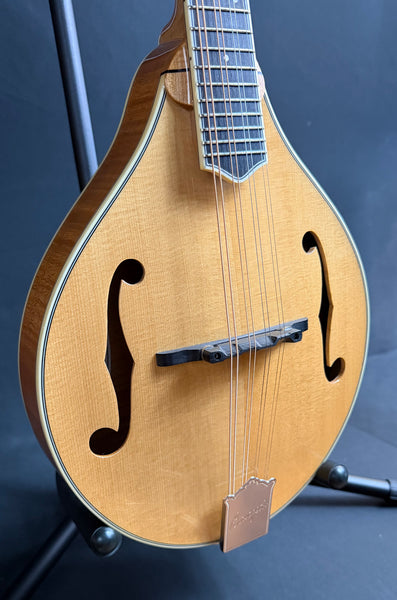Bourgeois M5-A A-Style Mandolin Aged Tone Adirondack Blonde w/ Case