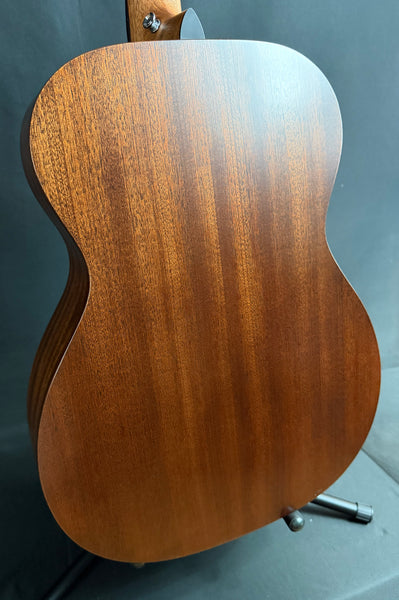 Martin 000-10E Retro Sapele Auditorium Acoustic-Electric Guitar w/ Soft Case