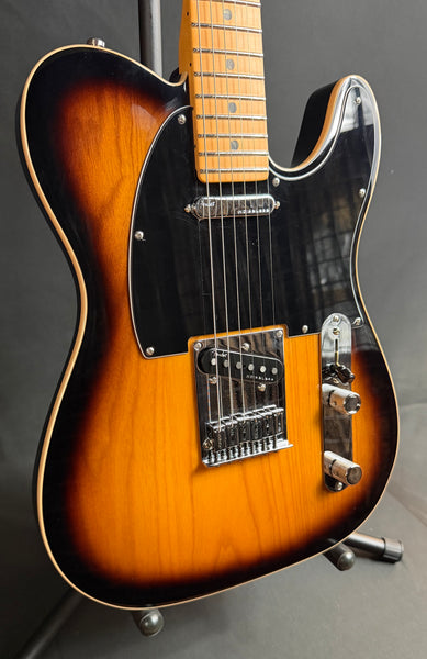 Fender American Ultra Luxe Telecaster Electric Guitar 2-Color Sunburst w/ OHSC (511)