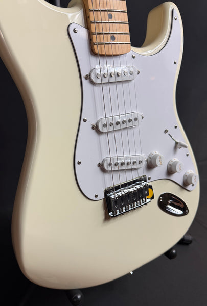 Fender Standard Stratocaster (2026) Electric Guitar Olympic White Finish (929)