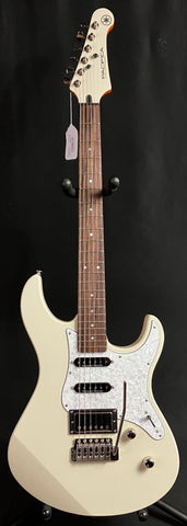Yamaha PAC612VIIX Pacifica Electric Guitar Vintage White Finish