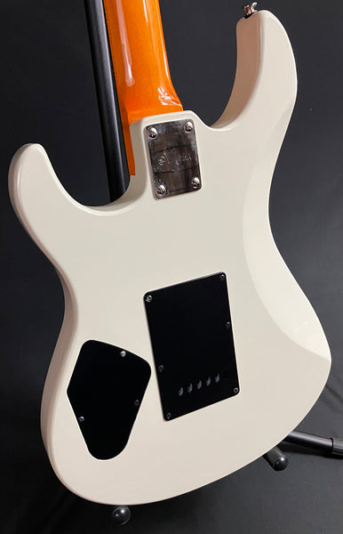 Yamaha PAC612VIIX Pacifica Electric Guitar Vintage White Finish