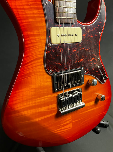 Yamaha PAC611HFM Pacifica Hardtail Electric Guitar Light Amber Burst Finish