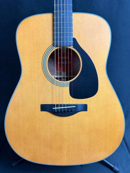 Yamaha FGX3 Red Label Dreadnought Acoustic-Electric Guitar Vintage Natural w/ Case (045)