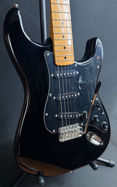 Squier Classic Vibe 70's Statocaster Electric Guitar Gloss Black Finish (119)