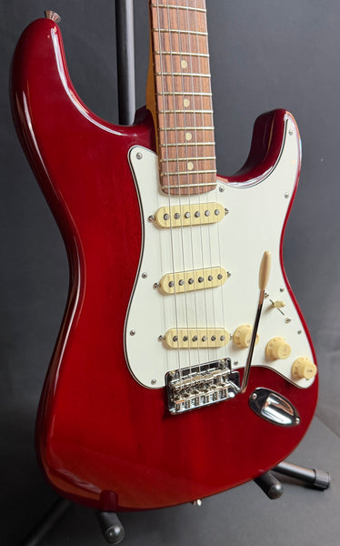 Fender Player II Stratocaster Electric Guitar Transparent Cherry Finish