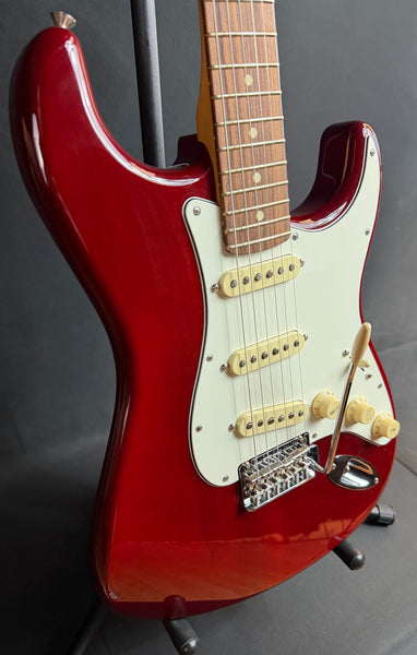 Fender Player II Stratocaster Electric Guitar Transparent Cherry Finish