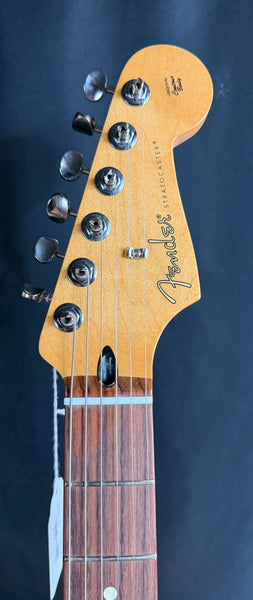Fender Player II Stratocaster Electric Guitar Transparent Cherry Finish