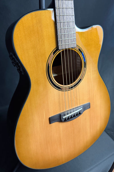 Yamaha TAS1 C TransAcoustic Folk Cutaway Acoustic-Electric Guitar Sand Burst Finish w/ Soft Case