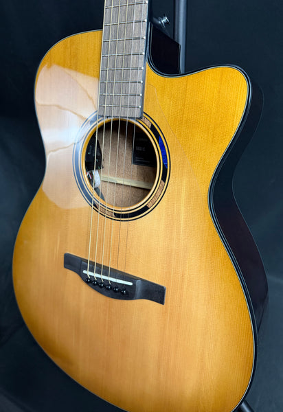 Yamaha TAS1 C TransAcoustic Folk Cutaway Acoustic-Electric Guitar Sand Burst Finish w/ Soft Case