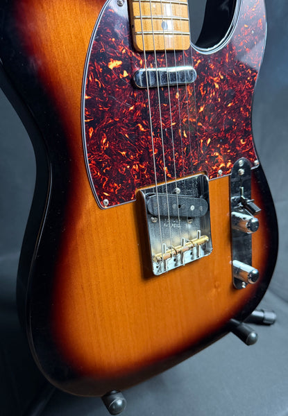 Fender Vintera '50s Telecaster Electric Guitar 2-Color Sunburst w/ Tweed Case