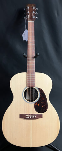 Martin 000-X2E Brazilian Auditorium Acoustic-Electric Guitar Natural w/ Gig Bag