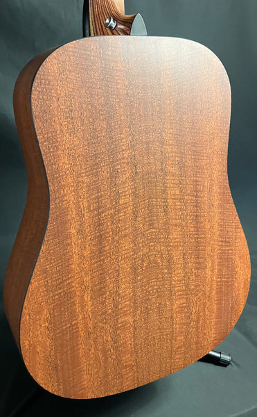 Fender Roger Waters Artist Series Signature Precision Bass 4-String Bass Guitar Gloss Black w/ Gig Bag