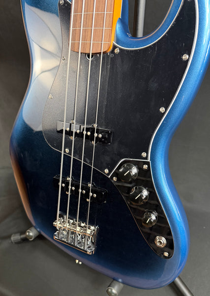 Fender American Professional II Jazz Bass Fretless 4-String Bass Guitar Dark Night w/ OHSC