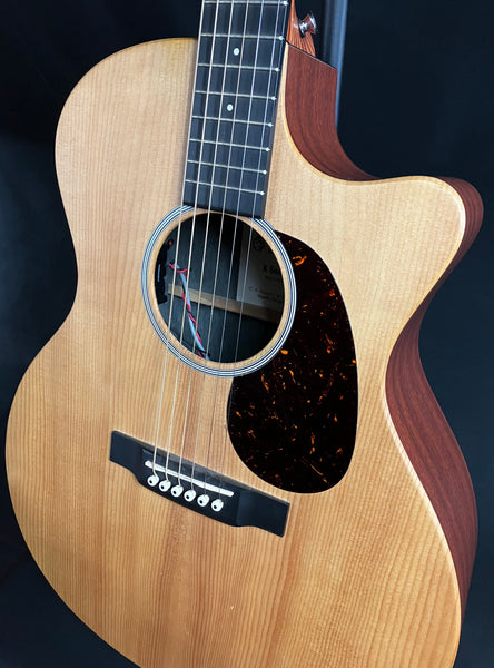 Martin GPCX1AE Grand Performance Cutaway Acoustic-Electric Guitar Natural w/ Gig Bag