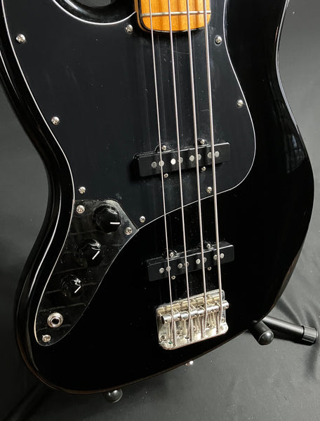 Squier Classic Vibe 70's Jazz Bass Left-Handed 4-String Bass Guitar Gloss Black