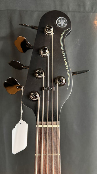 Yamaha BB735A Broad Bass 5-String Bass Guitar Fired Red Finish w/ Gig Bag (361)