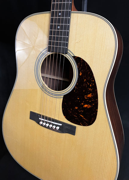 Martin D-28 (2025) Dreadnought Acoustic Guitar Gloss Natural Finish w/ Case