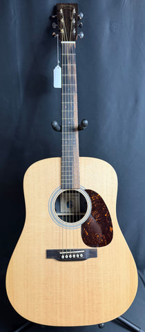 Martin D-X2E Billy Strings Dreadnought Acoustic-Electric Guitar Natural Satin w/ Gig Bag