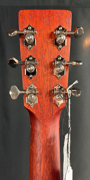 Eastman E1OM Orchestra Acoustic Guitar Natural Satin Finish w/ Gig Bag