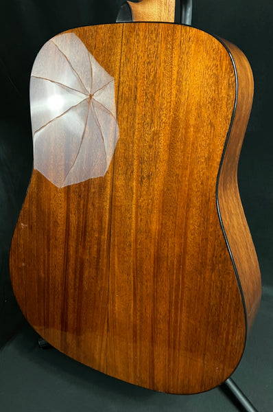 Martin D-18 (2025) 1933 Ambertone Dreadnought Acoustic Guitar w/ Case