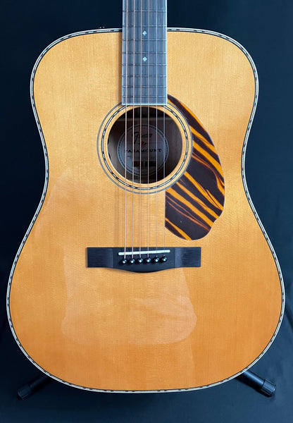 Fender PD-220E Dreadnought Acoustic-Electric Guitar Gloss Natural Finish