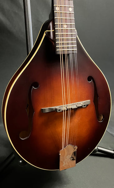 Loar LM-110 "Honey Creek" Hand-Carved A-Style Mandolin Vintage Brown Burst