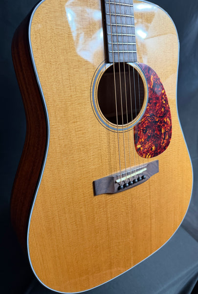 Bristol by Blueridge BL-140 Deluxe Dreadnought Acoustic Guitar Gloss Natural w/ Gig Bag