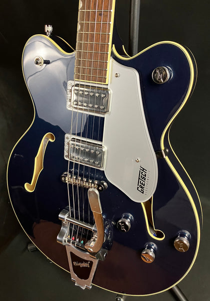 Gretsch G5622T Electromatic Semi-Hollow Body Electric Guitar Midnight Sapphire Finish