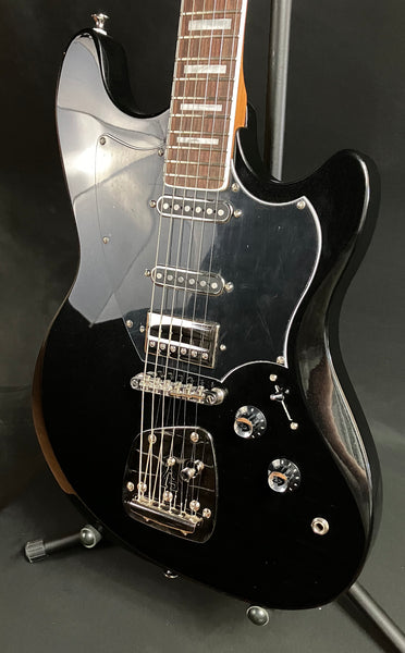 Guild Surfliner Deluxe Electric Guitar Black Metallic Finish