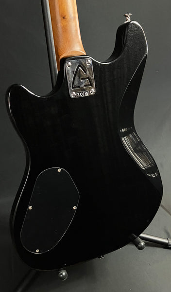 Guild Surfliner Deluxe Electric Guitar Black Metallic Finish