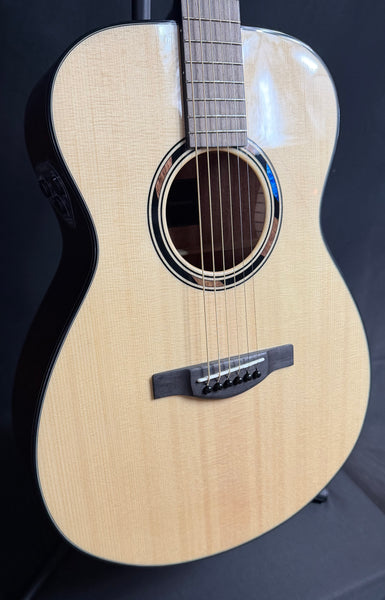 Yamaha TAS1E TransAcoustic Folk Acoustic-Electric Guitar Gloss Natural w/ Soft Case