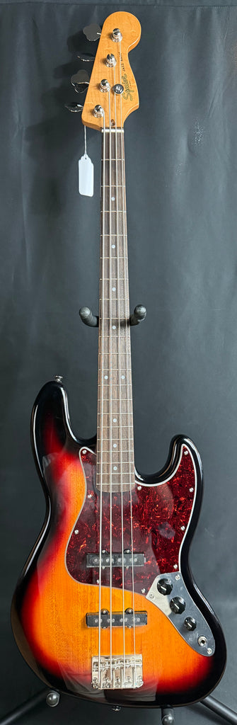 Squier Classic Vibe 60's Jazz Bass 4-String Bass Guitar 3-Tone Sunburst (675)