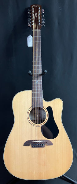 Cordoba GK Pro Negra Nylon-String Classical Cutaway Acoustic-Electric Guitar w/ OHSC