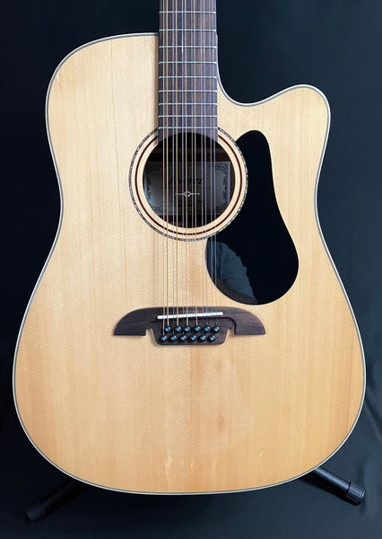 Cordoba GK Pro Negra Nylon-String Classical Cutaway Acoustic-Electric Guitar w/ OHSC