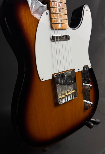 Fender Vintera II '50s Nocaster Electric Guitar 2-Tone Sunburst Finish w/ Gig Bag