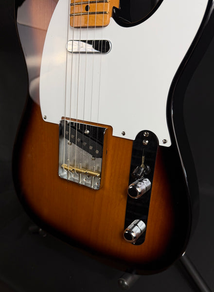 Fender Vintera II '50s Nocaster Electric Guitar 2-Tone Sunburst Finish w/ Gig Bag