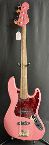 Squier Classic Vibe 60's Jazz Bass 4-String Bass Guitar Burgundy Mist (643)