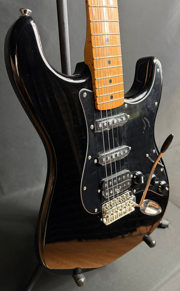 Squier Classic Vibe 70's Stratocaster HSS Electric Guitar Gloss Black (950)