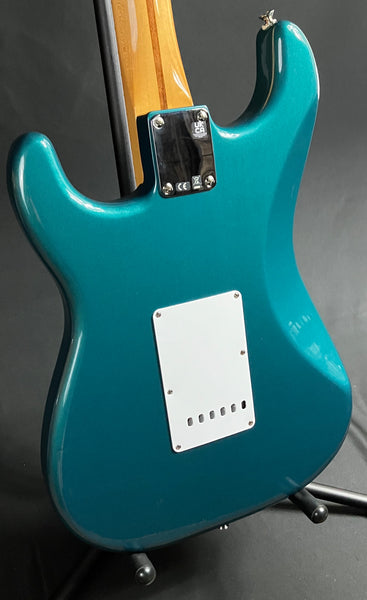 Fender Vintera II 50's Stratocaster Electric Guitar Ocean Turquoise Metallic w/ Gig Bag