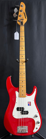 Peavey USA Fury Bass 4-String Bass Guitar Gloss Red Finish