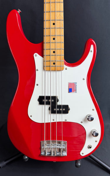 Peavey USA Fury Bass 4-String Bass Guitar Gloss Red Finish