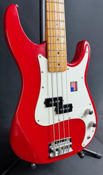 Peavey USA Fury Bass 4-String Bass Guitar Gloss Red Finish